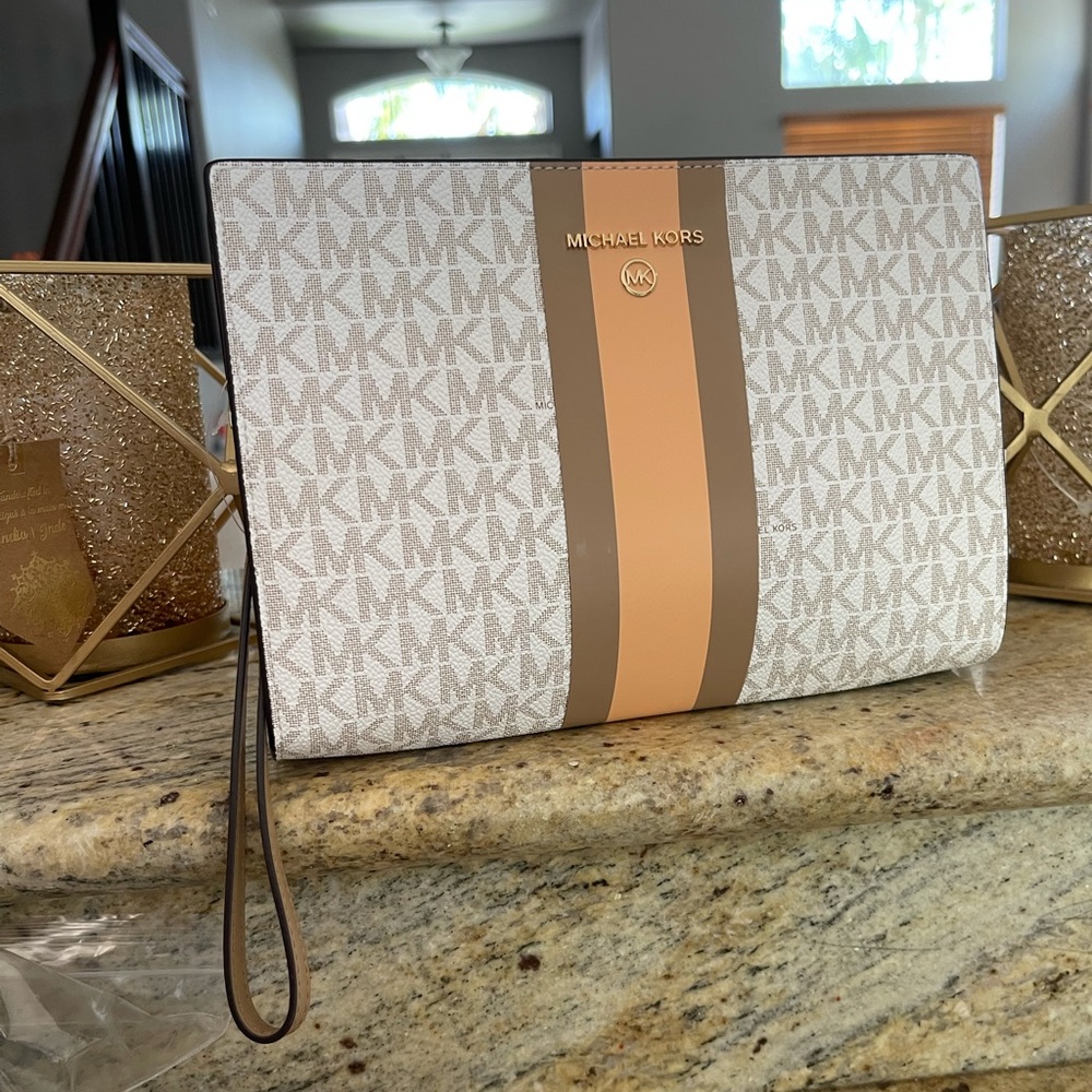 New😍 beautiful Mk large clutch - Picture 3 of 9